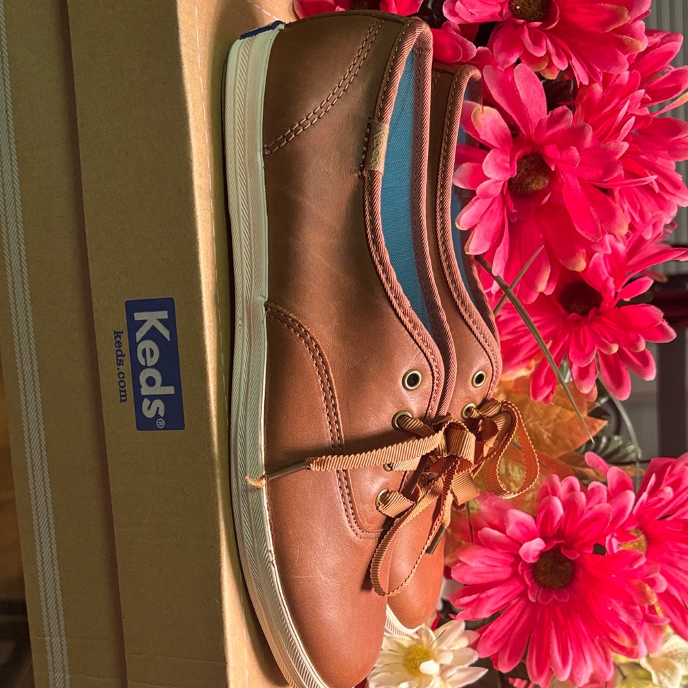 Keds Leather Sneakers - Picture 2 of 4